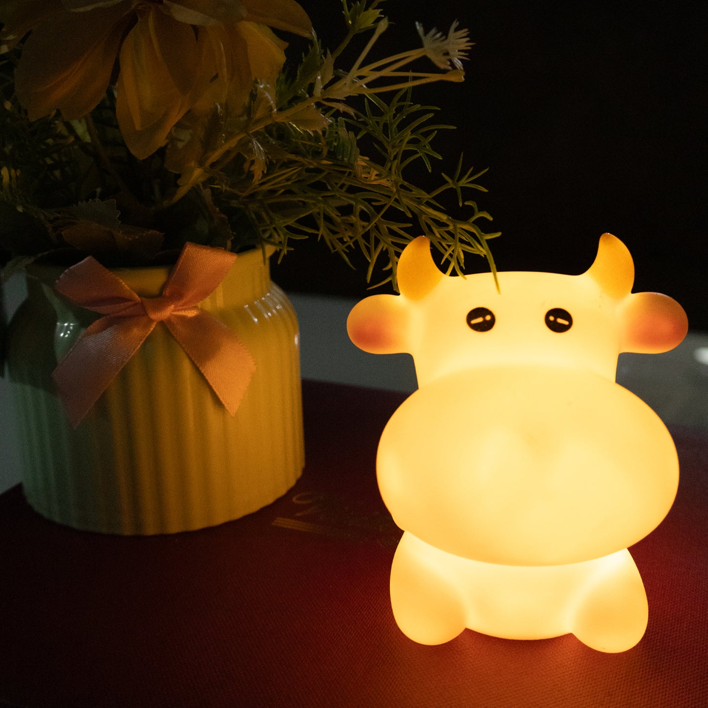 Aavana Greens Cow-Shaped Night Light Lamp for Kids, Battery Operated LED, Cute Bedroom Light for Baby & Toddler, Eye-Caring Gift for Girls & Boys (White)