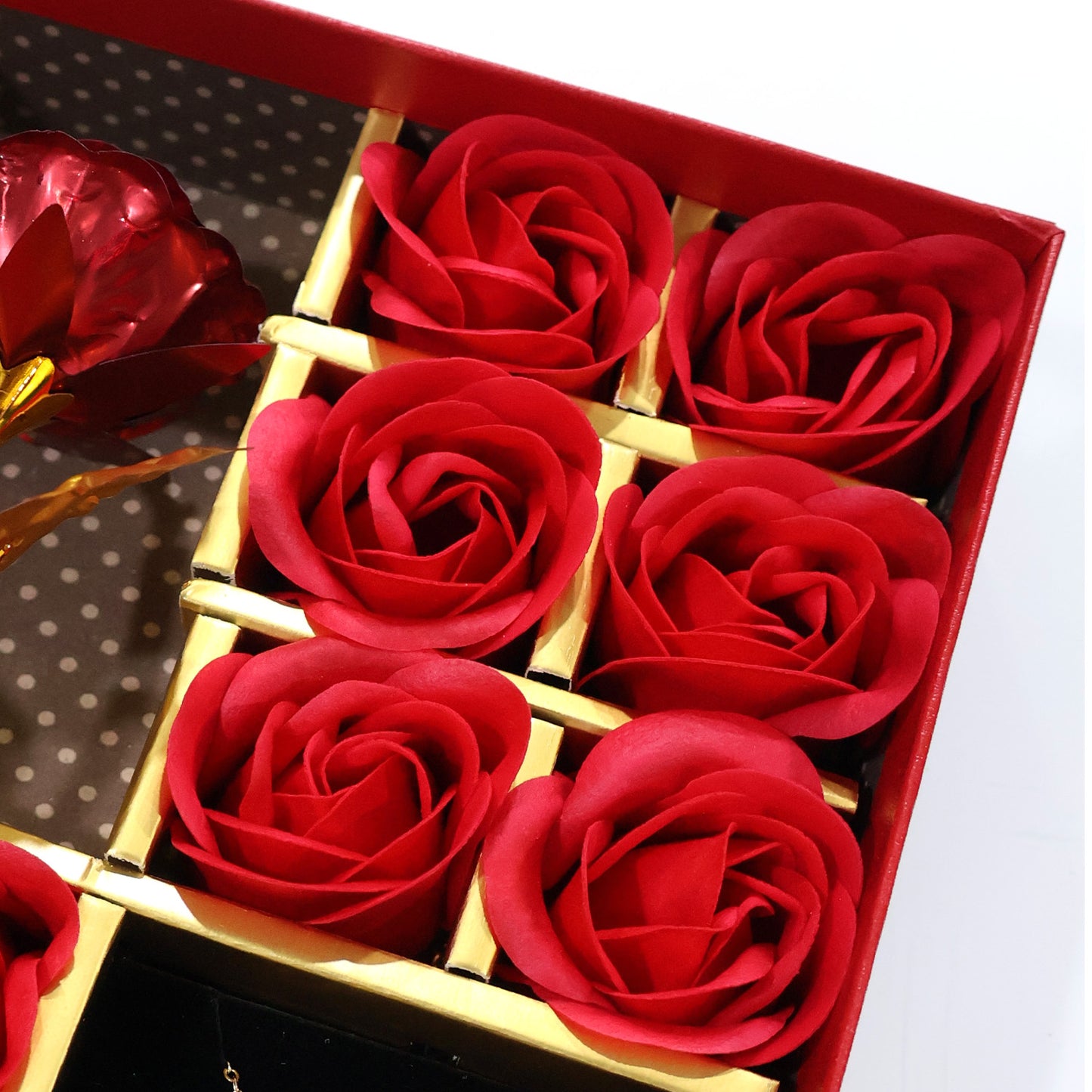 Aavana Greens Metal Red Rose Gift Set for Valentine Day, 1 Red Rose with 12 Soap Flowers, Necklace and Earrings, Valentine Week Love Gift Box